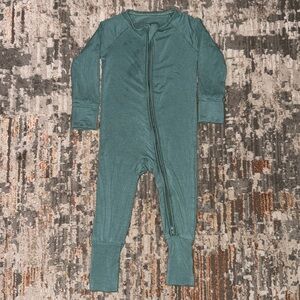 GUC Little One Shop 6-12M Convertible Bamboo Sleeper